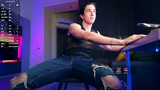 ChristianLevine  online show from June 11, 8:40 pm