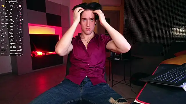 ChristianLevine  online show from June 18, 4:13 am