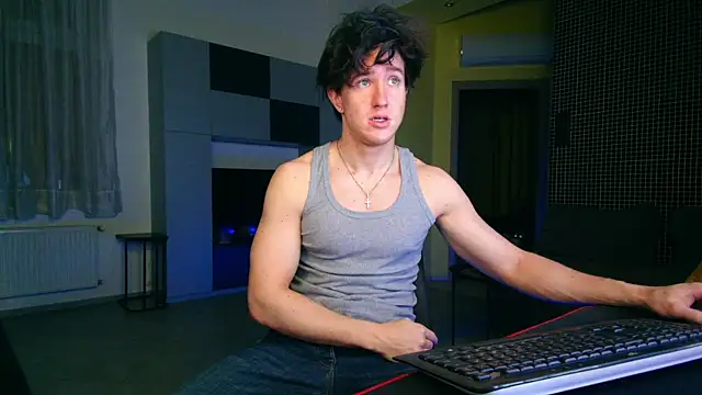 ChristianLevine  online show from July 24, 6:28 pm