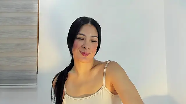 bella hadid1  online show from March 21, 12:26 am