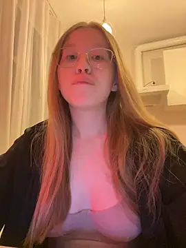 Eva Weyne online show from January 26, 2:41 pm