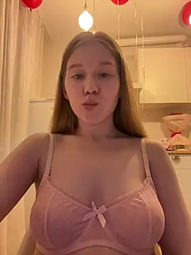 Eva Weyne online show from March 27, 8:52 pm