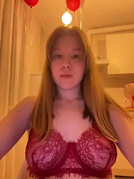 Snapshot of Eva_Weyne chatting on March 31, 8:20 pm Eva Weyne online show from March 31, 8:20 pm