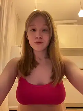 Snapshot of Eva_Weyne chatting on April 22, 7:59 pm Eva Weyne online show from April 22, 7:59 pm
