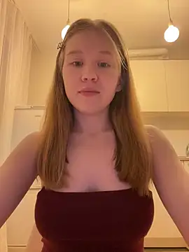 Snapshot of Eva_Weyne chatting on April 28, 9:20 pm Eva Weyne online show from April 28, 9:20 pm