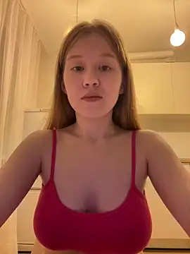 Snapshot of Eva_Weyne chatting on June 8, 9:26 pm Eva Weyne online show from June 8, 9:26 pm