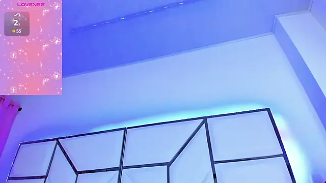 Snapshot of SarayRoyse chatting on February 8, 7:16 pm SarayRoyse online show from February 8, 7:16 pm