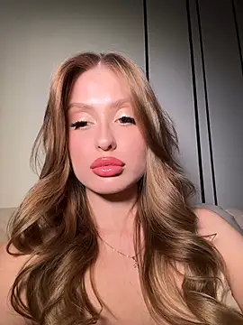 Sweet  Milly online show from February 17, 4:13 pm