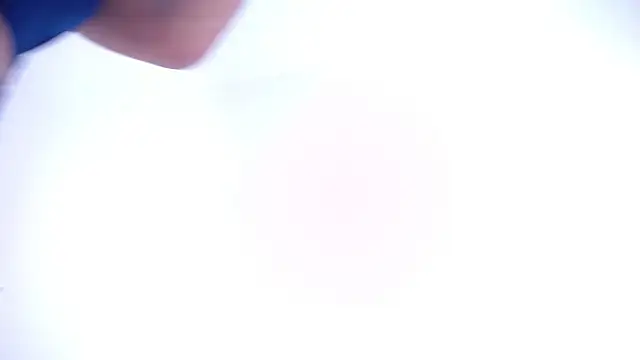 Snapshot of Queenvalery21cm chatting on July 26, 9:05 am Queenvalery21cm online show from July 26, 9:05 am