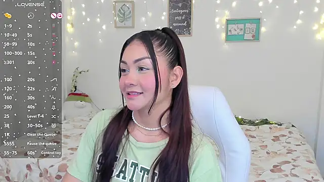 cute baby5 online show from December 13, 10:45 pm