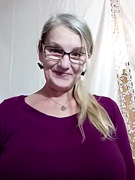 irinamaux online show from January 18, 6:56 am