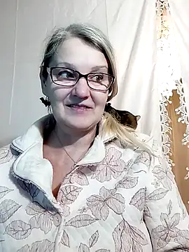 irinamaux online show from January 24, 6:14 am