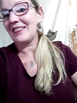 irinamaux online show from January 24, 3:13 pm