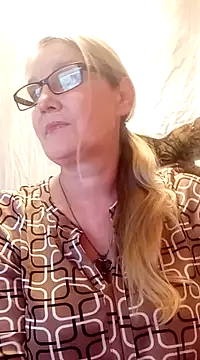 irinamaux online show from February 4, 2:53 pm