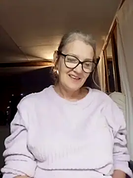 irinamaux online show from October 29, 11:23 am