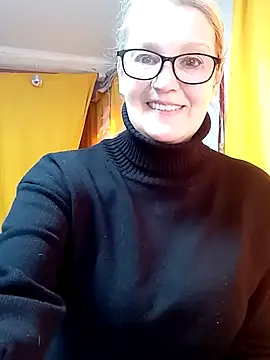 Snapshot of irinamaux chatting on March 19, 6:50 am irinamaux online show from March 19, 6:50 am