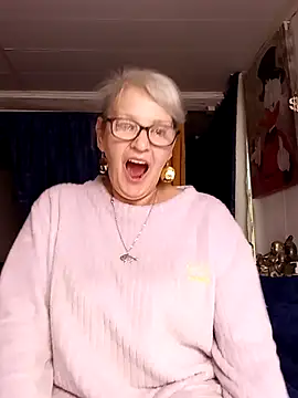 Snapshot of irinamaux chatting on June 10, 4:34 am irinamaux online show from June 10, 4:34 am