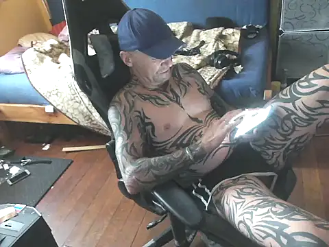 Tomi18cmm2 online show from October 3, 2:25 pm