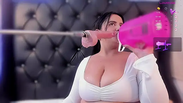 sweett katty  online show from January 3, 8:11 pm