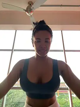 Snapshot of Brunettexio chatting on January 21, 11:35 am Brunettexio online show from January 21, 11:35 am