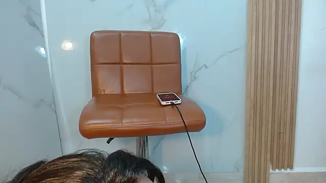 Snapshot of mollyguns chatting on September 12, 10:32 pm mollyguns online show from September 12, 10:32 pm