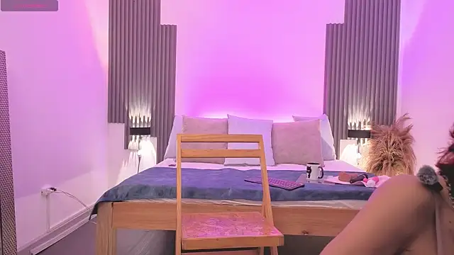 fransheska rossi online show from September 26, 8:13 pm