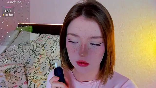 lexxxxxxi online show from February 19, 6:04 pm