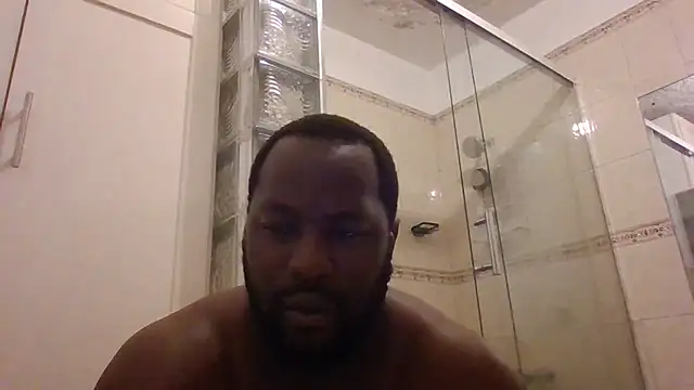 Snapshot of Bighood_T chatting on September 17, 3:41 am Bighood T online show from September 17, 3:41 am