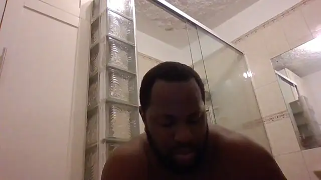 Snapshot of Bighood_T chatting on October 14, 3:51 am Bighood T online show from October 14, 3:51 am