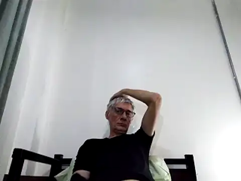 BIGUNCUTHARDCOCK online show from February 17, 7:47 am