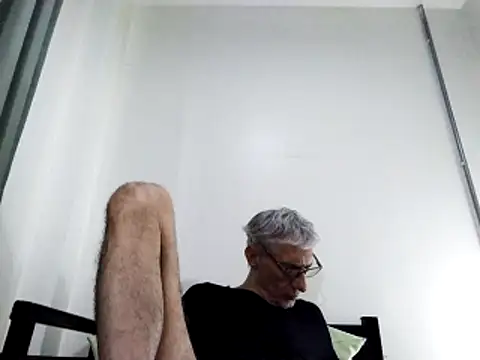 BIGUNCUTHARDCOCK online show from February 18, 4:58 am