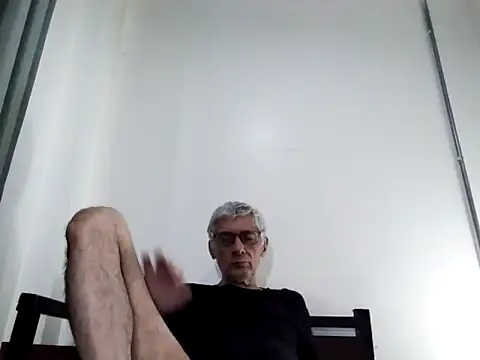 BIGUNCUTHARDCOCK online show from February 19, 7:39 am