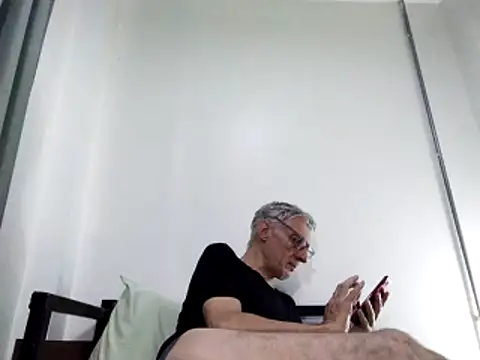 BIGUNCUTHARDCOCK online show from February 26, 4:14 am
