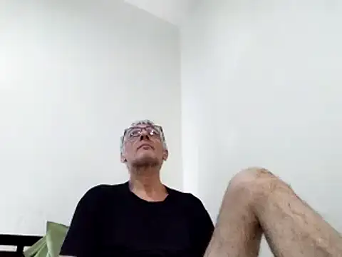 BIGUNCUTHARDCOCK online show from March 6, 4:41 am