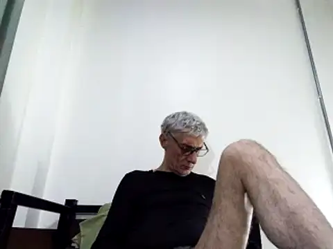 BIGUNCUTHARDCOCK online show from March 8, 7:38 am