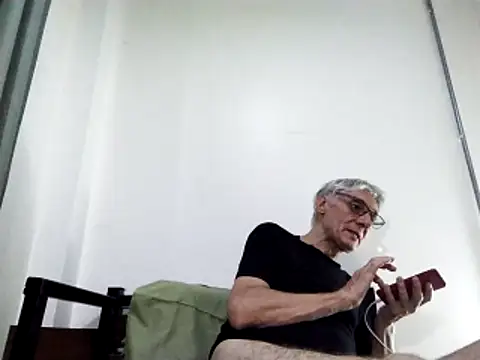 BIGUNCUTHARDCOCK online show from March 9, 2:43 pm