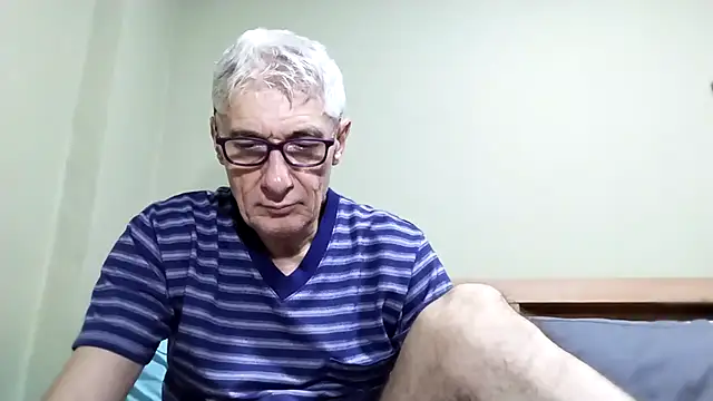 BIGUNCUTHARDCOCK online show from October 17, 11:40 pm