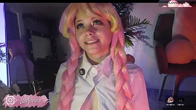 loIijanne online show from May 21, 12:39 am