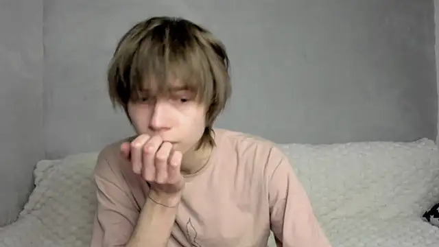 Snapshot of Makentoshi_ chatting on November 21, 12:21 am Makentoshi online show from November 21, 12:21 am