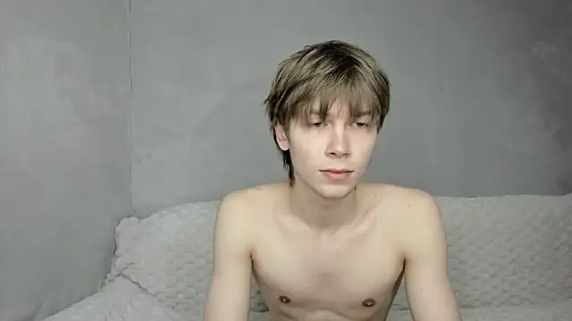 Snapshot of Makentoshi_ chatting on April 11, 2:16 am Makentoshi online show from April 11, 2:16 am