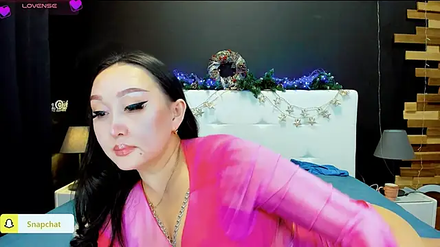 Julianna Jami online show from January 12, 5:22 pm