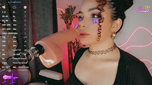 Queen Deepthroat online show from February 24, 11:03 pm