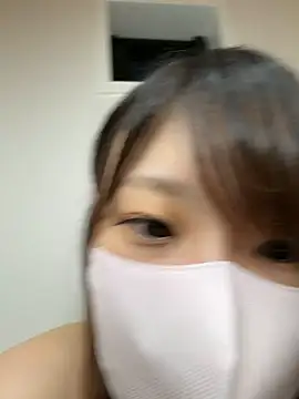 hi---chan- online show from July 1, 8:08 pm