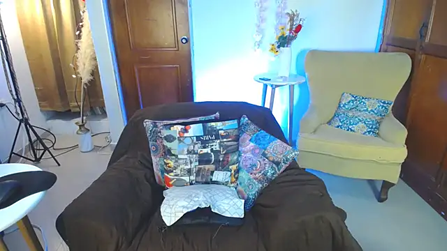 blackandwhite 2 online show from March 23, 10:19 am