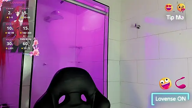 Victoria Kastelo online show from October 2, 7:10 pm