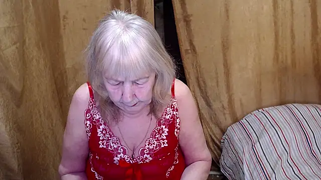 Snapshot of _Estelitta_5 chatting on February 21, 7:12 am Estelitta 5 online show from February 21, 7:12 am