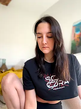 Snapshot of _Juliette chatting on November 9, 1:09 pm Juliette online show from November 9, 1:09 pm