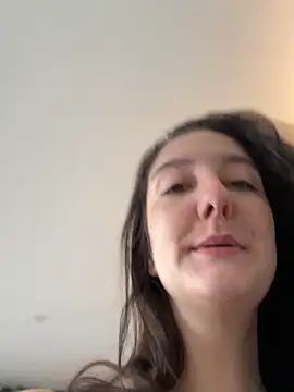 Snapshot of _Juliette chatting on November 10, 9:08 am Juliette online show from November 10, 9:08 am