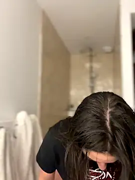 Snapshot of _Juliette chatting on November 28, 1:47 pm Juliette online show from November 28, 1:47 pm