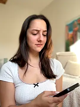 Snapshot of _Juliette chatting on December 1, 1:49 pm Juliette online show from December 1, 1:49 pm